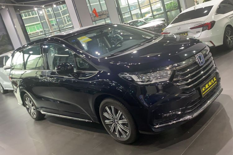 Used Honda Odyssey 2024 2.0L eHEV Sharp & Enjoy Edition Exterior 2