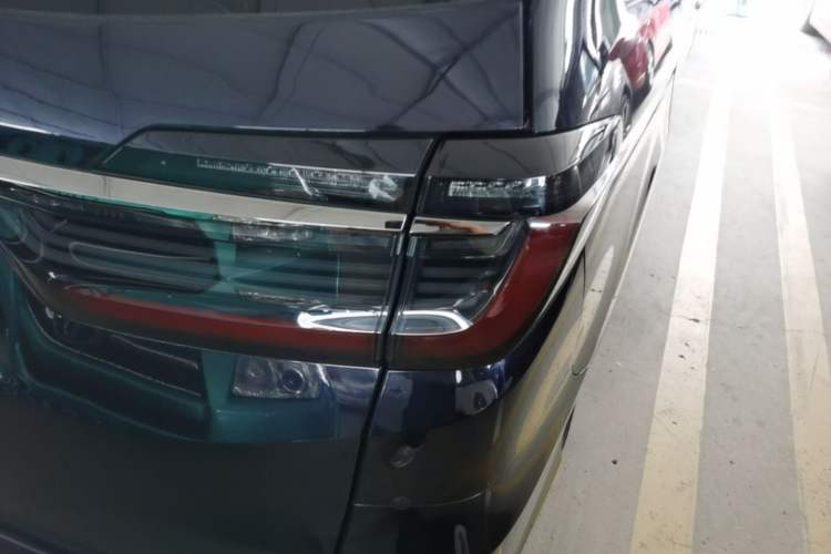 Used Honda Odyssey 2024 2.0L eHEV Sharp – Supreme Edition Exterior 3