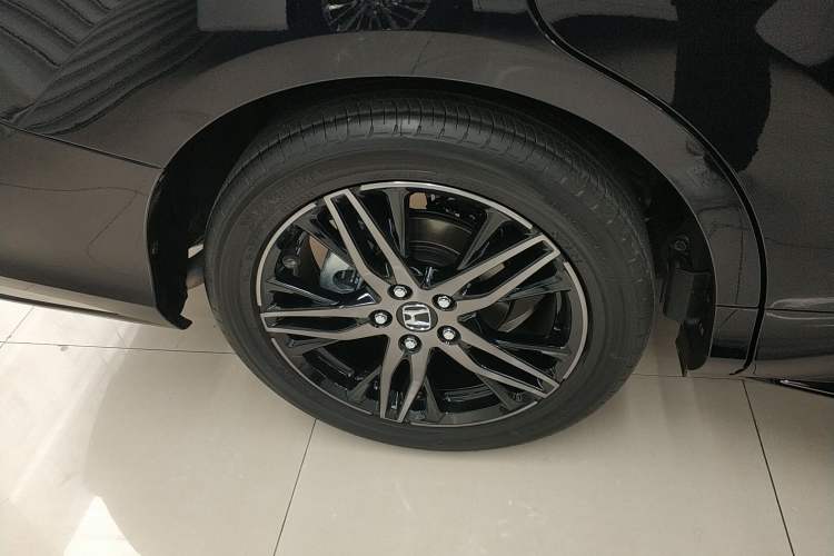 Used Honda Odyssey 2024 2.0L eHEV Sharp·Luxury Edition Exterior 4