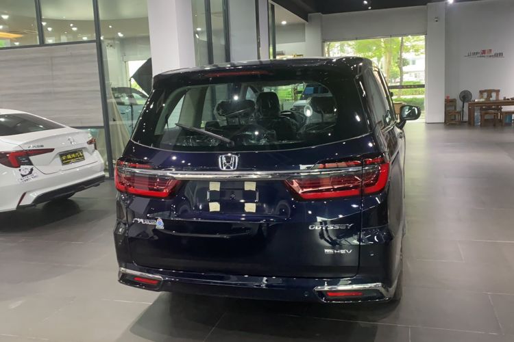 Used Honda Odyssey 2024 2.0L eHEV Sharp & Enjoy Edition Exterior 4