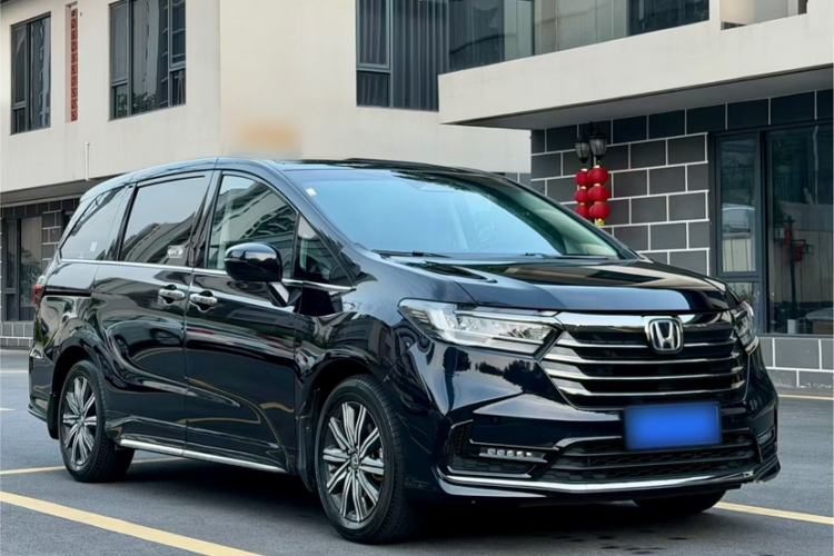 Used Honda Odyssey 2024 2.0L eHEV Sharp & Smart Edition Exterior 5