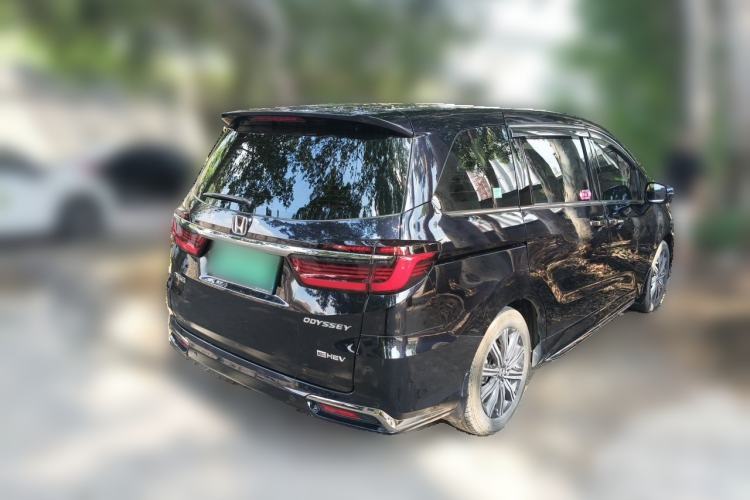 Used Honda Odyssey 2024 2.0L eHEV Sharp & Smart Edition Exterior 5