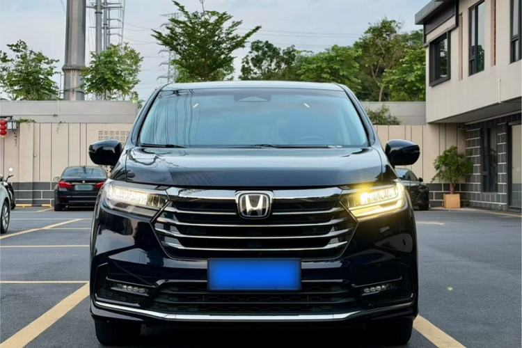 Used Honda Odyssey 2024 2.0L eHEV Sharp & Smart Edition Exterior 7