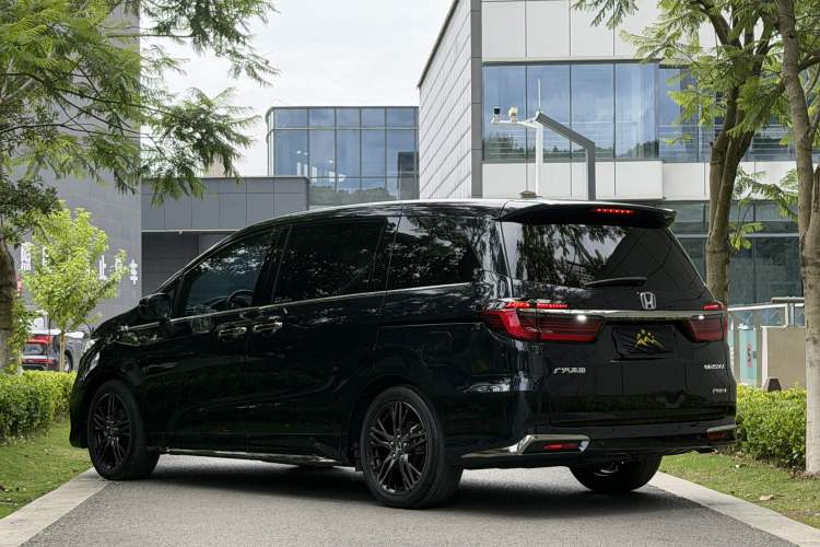 Used Honda Odyssey 2024 2.0L eHEV Sharp·Luxury Edition Exterior 8