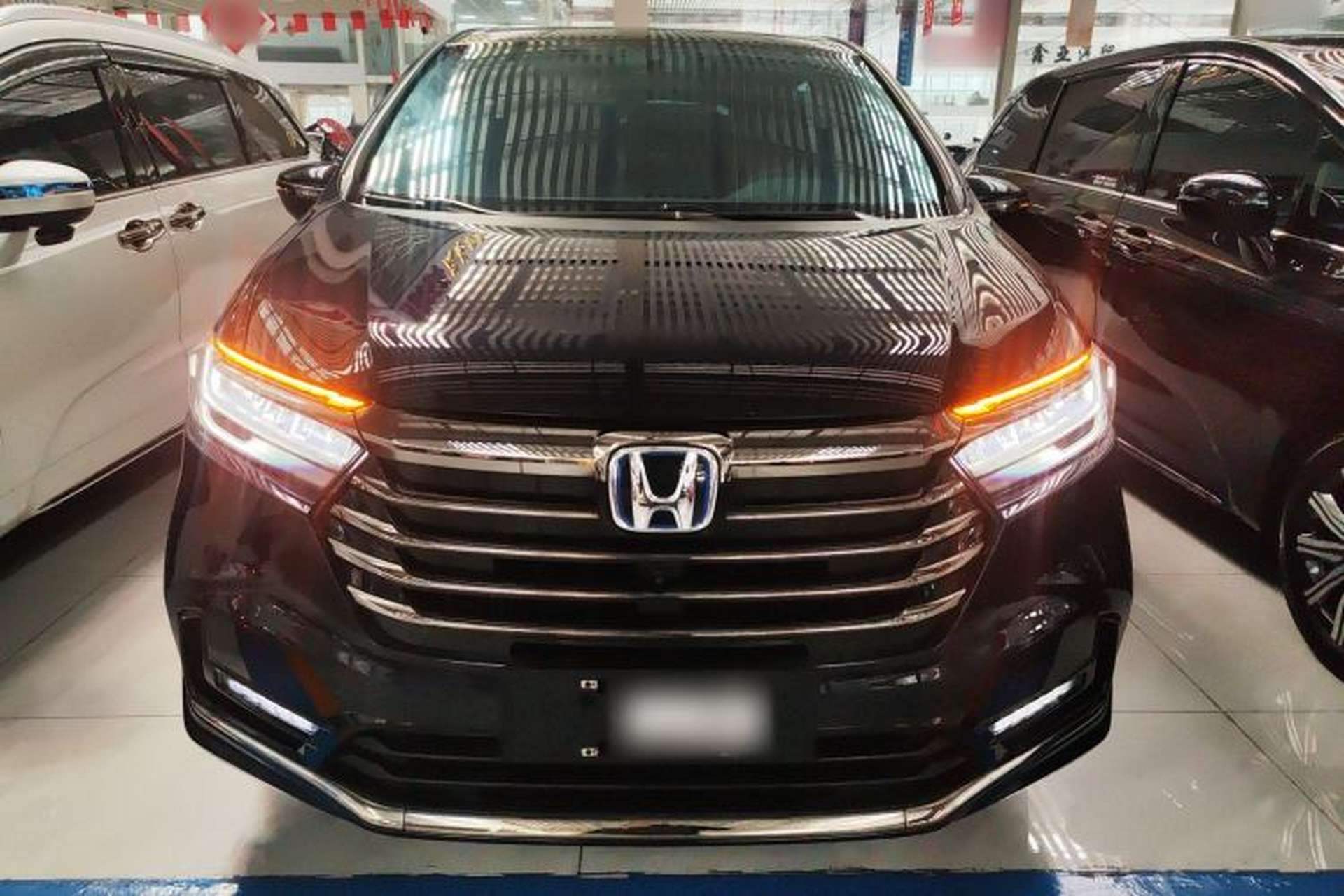 Used Honda Odyssey 2024 2.0L eHEV Sharp & Enjoy Edition Front