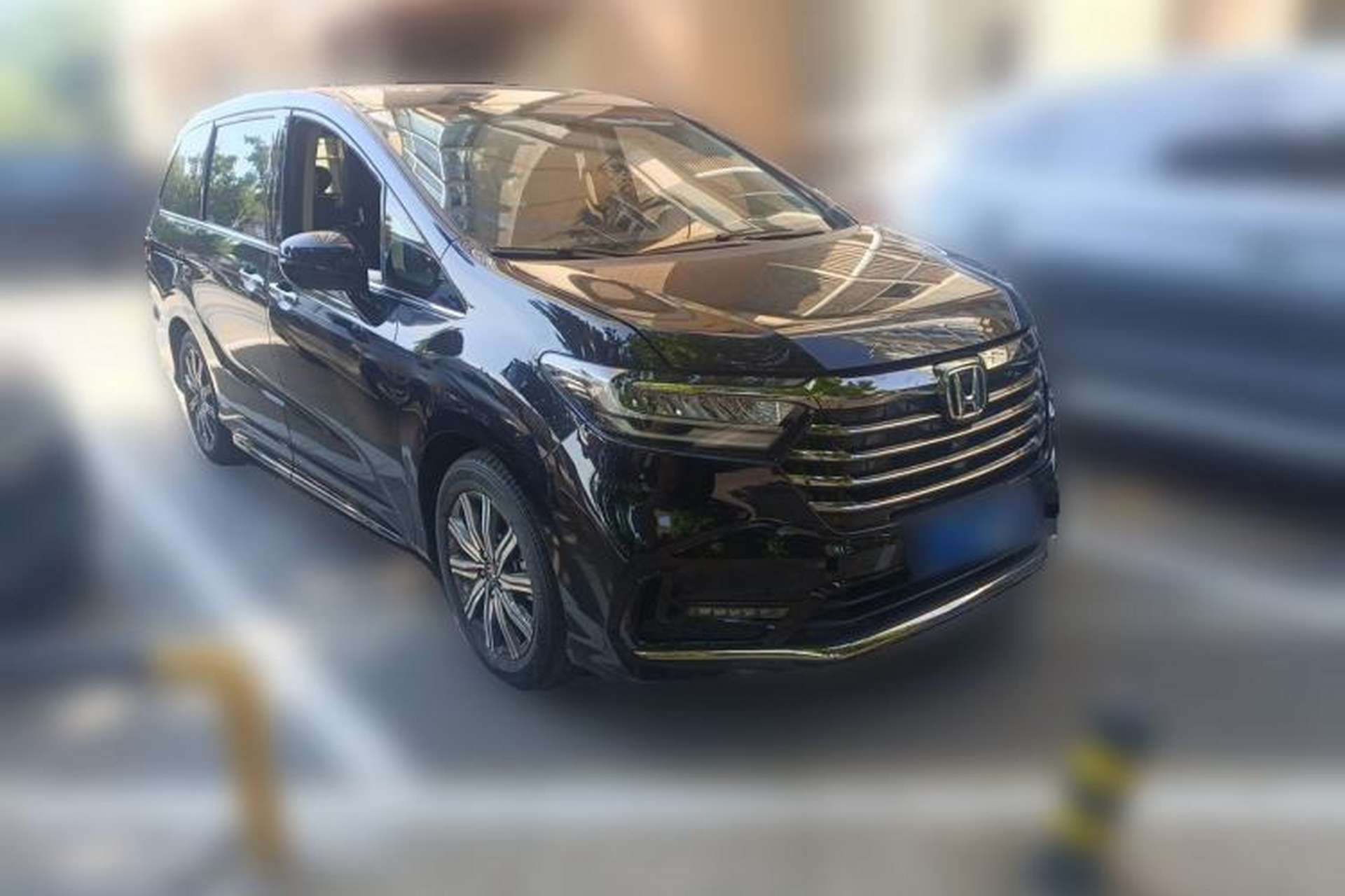 Used Honda Odyssey 2024 2.0L eHEV Sharp & Enjoy Edition Front Right 45 Deg