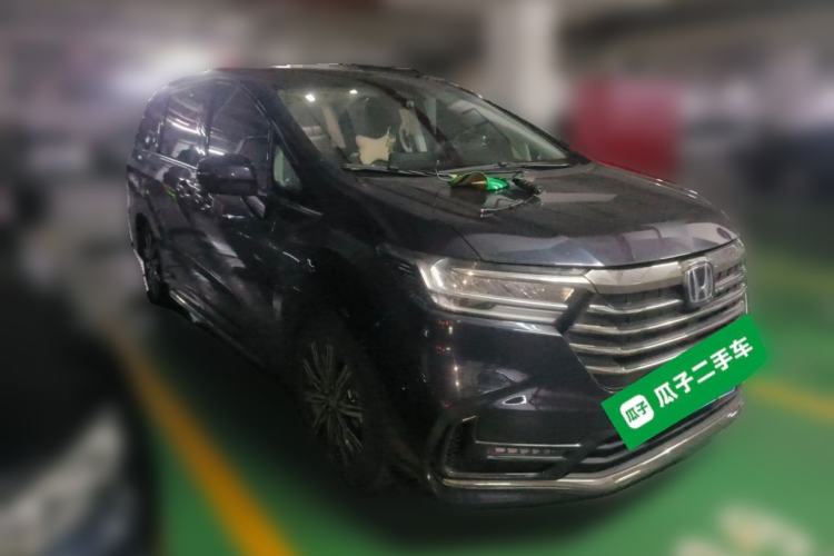 Used Honda Odyssey 2024 2.0L eHEV Sharp & Smart Edition Front Right 45 Deg
