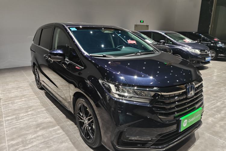 Used Honda Odyssey 2024 2.0L eHEV Sharp·Luxury Edition Front Right 45 Deg