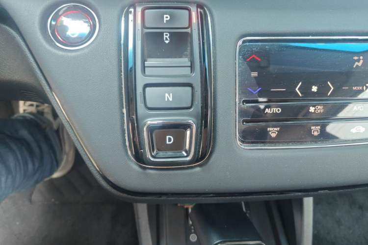 Used Honda Odyssey 2024 2.0L eHEV Sharp·Leading Edition Gear Lever