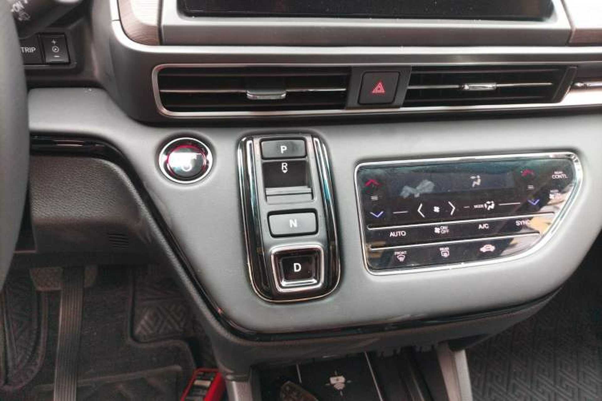 Used Honda Odyssey 2024 2.0L eHEV Sharp·Luxury Edition Gear Lever
