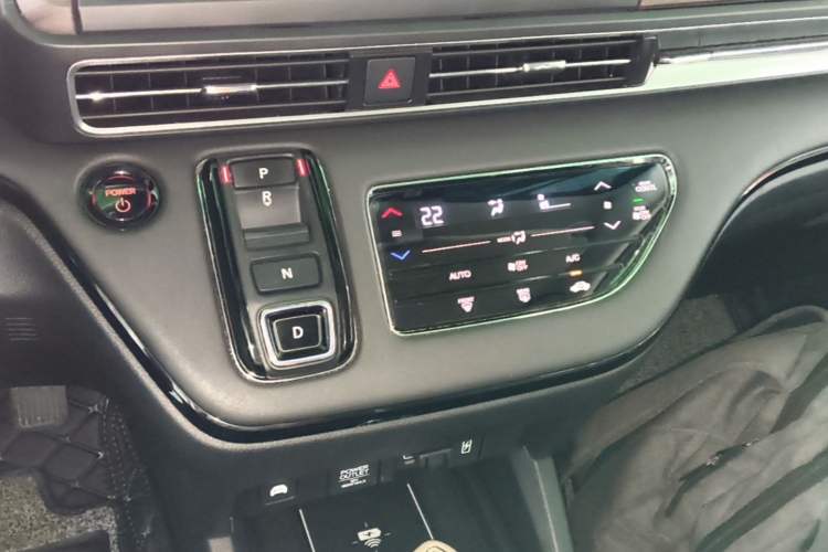 Used Honda Odyssey 2024 2.0L eHEV Sharp & Smart Edition Gear Lever