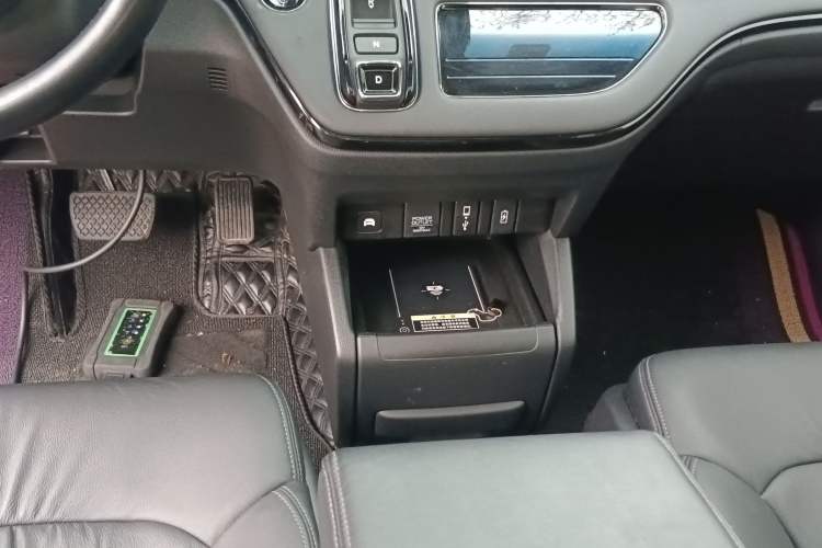 Used Honda Odyssey 2024 2.0L eHEV Sharp – Supreme Edition Gear Lever