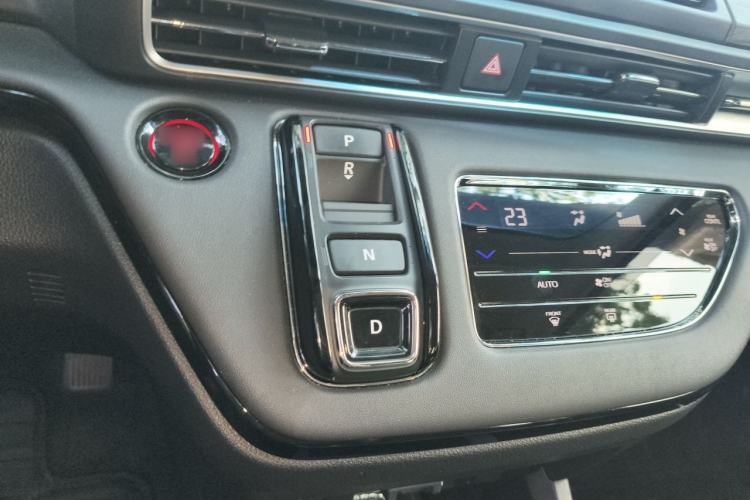 Used Honda Odyssey 2024 2.0L eHEV Sharp & Smart Edition Gear Lever