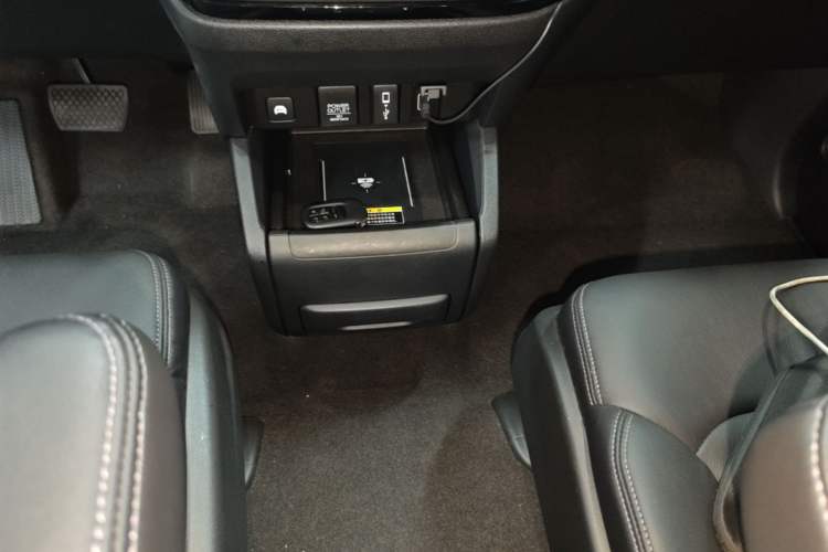 Used Honda Odyssey 2024 2.0L eHEV Sharp·Luxury Edition Gear Lever