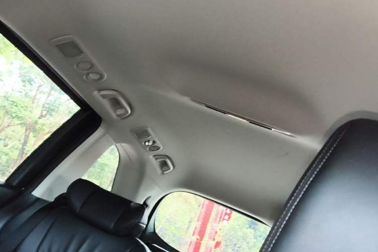 Used Honda Odyssey 2024 2.0L eHEV Sharp & Smart Edition Headliner
