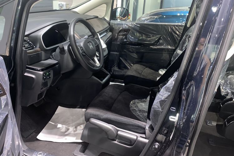 Used Honda Odyssey 2024 2.0L eHEV Sharp & Enjoy Edition Interior 2