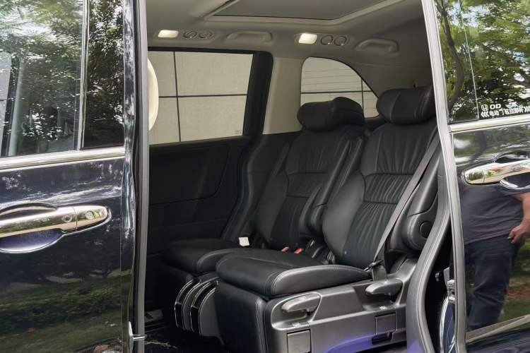 Used Honda Odyssey 2024 2.0L eHEV Sharp·Luxury Edition Interior 4