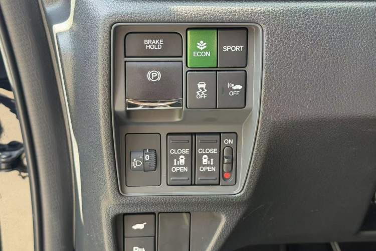 Used Honda Odyssey 2024 2.0L eHEV Sharp·Luxury Edition Interior 5