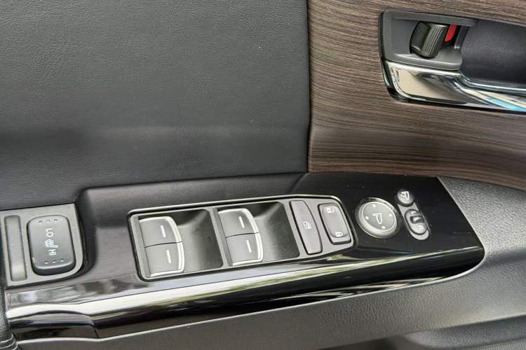 Used Honda Odyssey 2024 2.0L eHEV Sharp·Luxury Edition Interior 6
