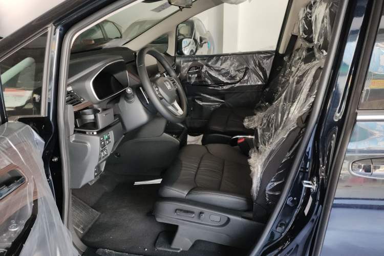 Used Honda Odyssey 2024 2.0L eHEV Sharp·Luxury Edition Left Front Seat