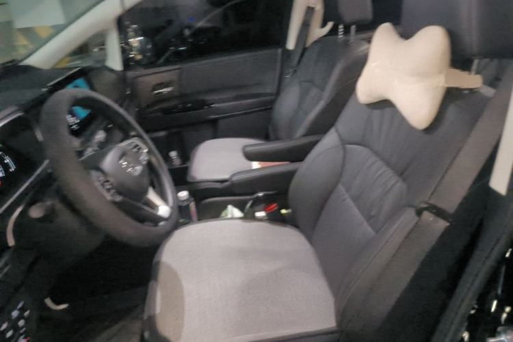 Used Honda Odyssey 2024 2.0L eHEV Sharp & Smart Edition Left Front Seat