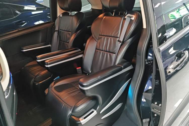 Used Honda Odyssey 2024 2.0L eHEV Sharp & Enjoy Edition Left Rear Seat