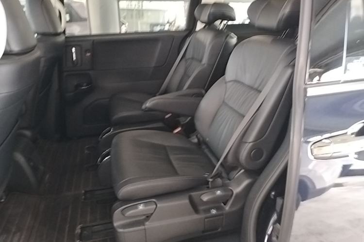 Used Honda Odyssey 2024 2.0L eHEV Sharp & Smart Edition Left Rear Seat