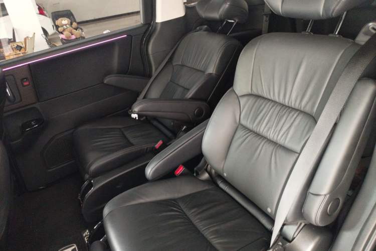 Used Honda Odyssey 2024 2.0L eHEV Sharp·Luxury Edition Left Rear Seat