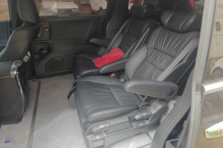 Used Honda Odyssey 2024 2.0L eHEV Sharp·Luxury Edition Left Rear Seat