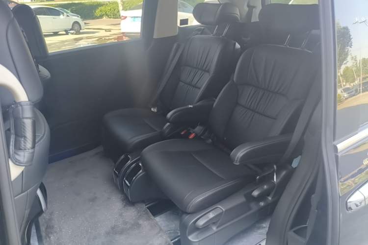 Used Honda Odyssey 2024 2.0L eHEV Sharp·Leading Edition Left Rear Seat