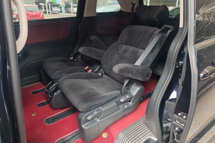 Used Honda Odyssey 2024 2.0L eHEV Sharp & Enjoy Edition Left Rear Seat