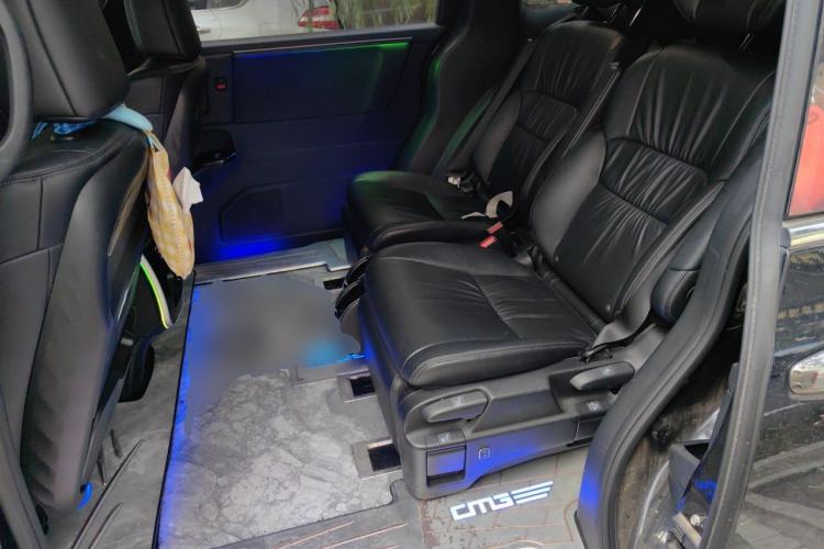 Used Honda Odyssey 2024 2.0L eHEV Sharp·Luxury Edition Left Rear Seat