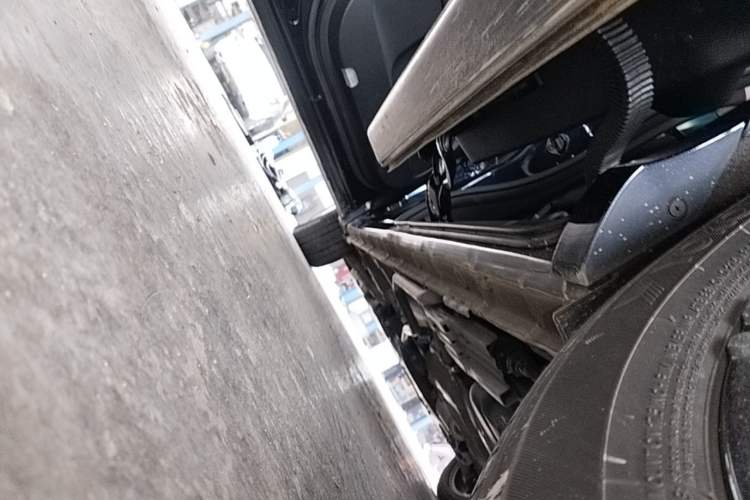 Used Honda Odyssey 2024 2.0L eHEV Sharp & Smart Edition Left Side Sill