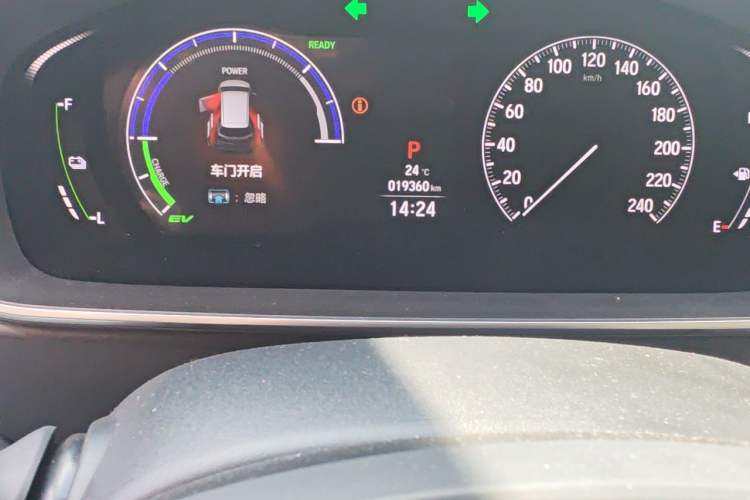 Used Honda Odyssey 2024 2.0L eHEV Sharp & Enjoy Edition Odometer Close Up