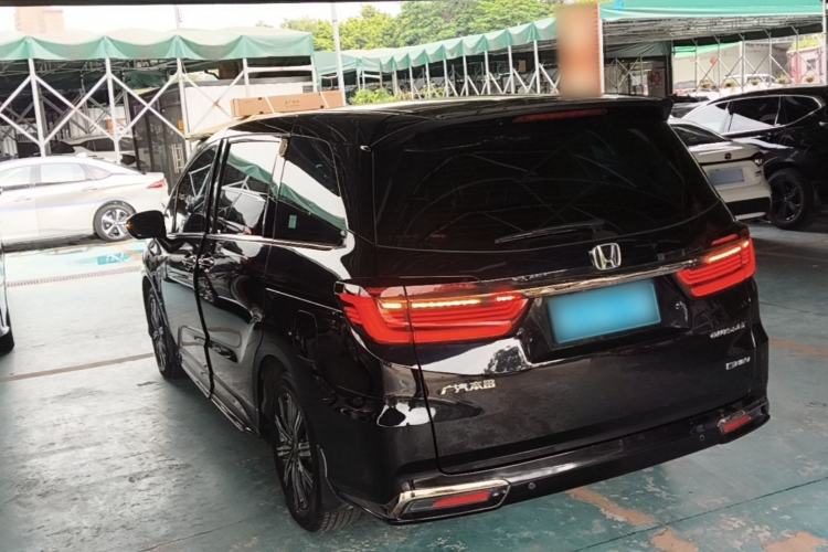 Used Honda Odyssey 2024 2.0L eHEV Sharp·Leading Edition Rear Left 45 Deg