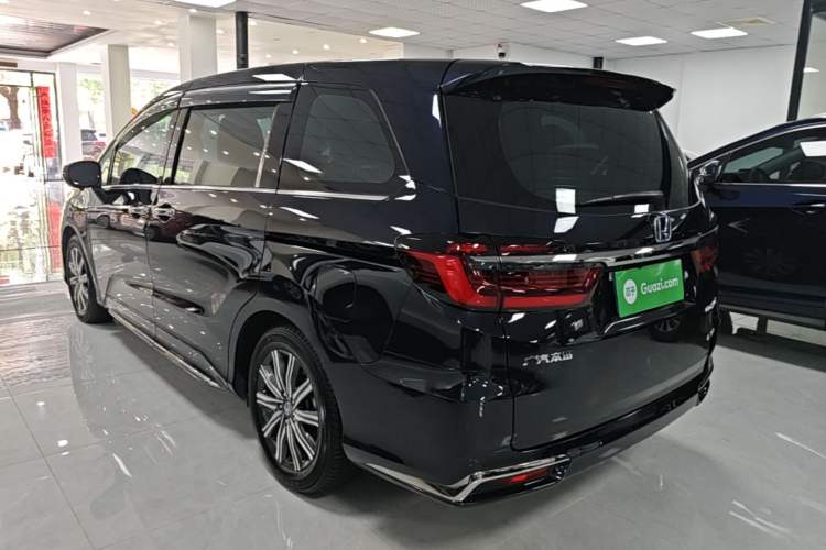 Used Honda Odyssey 2024 2.0L eHEV Sharp & Enjoy Edition Rear Left 45 Deg