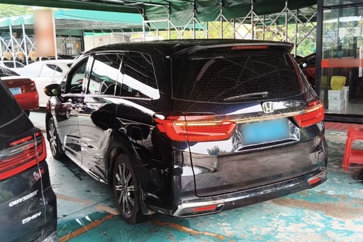 Used Honda Odyssey 2024 2.0L eHEV Sharp & Smart Edition Rear Left 45 Deg