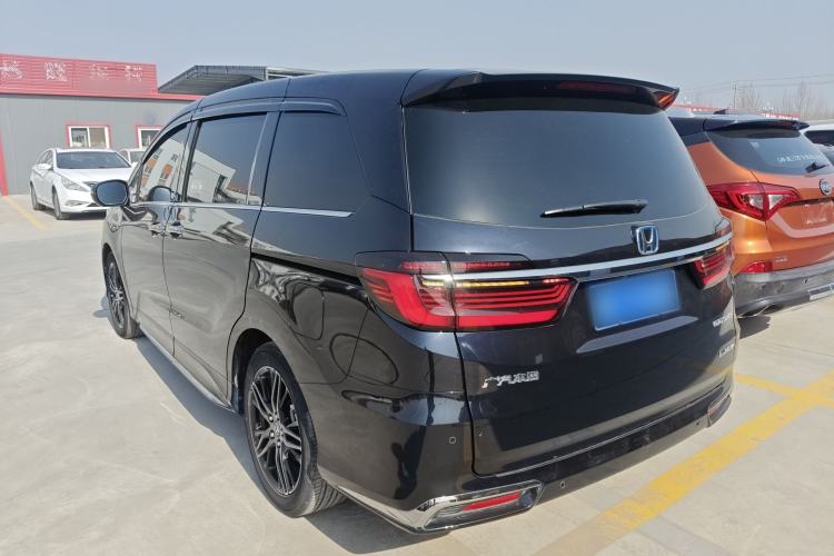 Used Honda Odyssey 2024 2.0L eHEV Sharp·Luxury Edition Rear Left 45 Deg