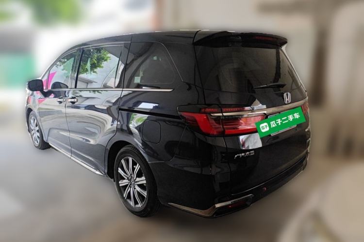 Used Honda Odyssey 2024 2.0L eHEV Sharp & Smart Edition Rear Left 45 Deg