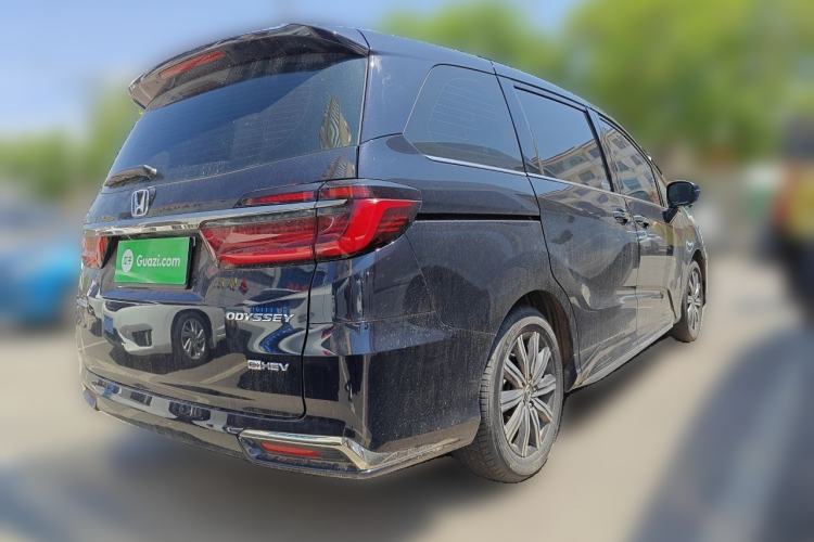Used Honda Odyssey 2024 2.0L eHEV Sharp & Enjoy Edition Rear Right 45 Deg
