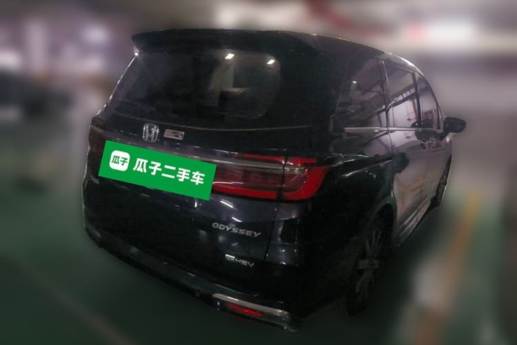 Used Honda Odyssey 2024 2.0L eHEV Sharp & Smart Edition Rear Right 45 Deg