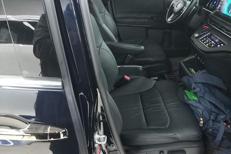 Used Honda Odyssey 2024 2.0L eHEV Sharp·Luxury Edition Right Front Seat