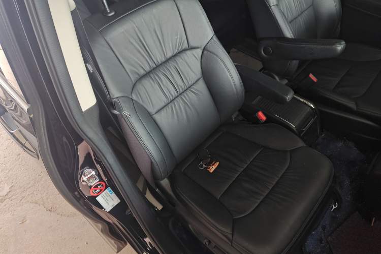 Used Honda Odyssey 2024 2.0L eHEV Sharp·Luxury Edition Right Front Seat
