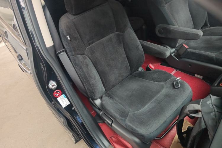 Used Honda Odyssey 2024 2.0L eHEV Sharp & Enjoy Edition Right Front Seat