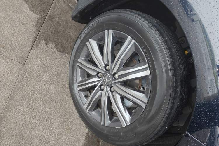 Used Honda Odyssey 2024 2.0L eHEV Sharp & Enjoy Edition Right Front Wheel Hub