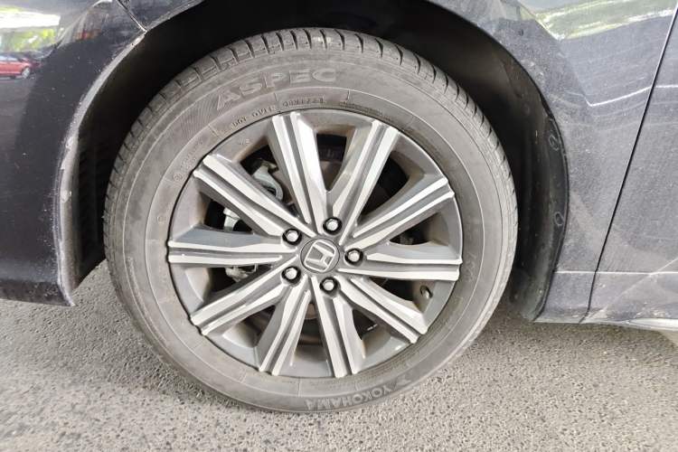 Used Honda Odyssey 2024 2.0L eHEV Sharp & Enjoy Edition Right Front Wheel Hub