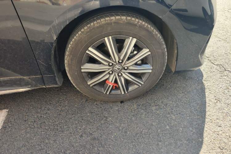 Used Honda Odyssey 2024 2.0L eHEV Sharp & Enjoy Edition Right Front Wheel Hub