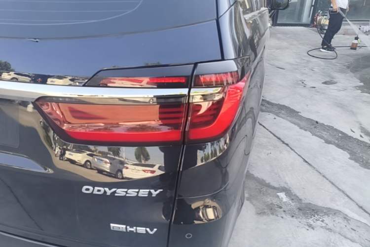Used Honda Odyssey 2024 2.0L eHEV Sharp·Leading Edition Right Rear Taillight