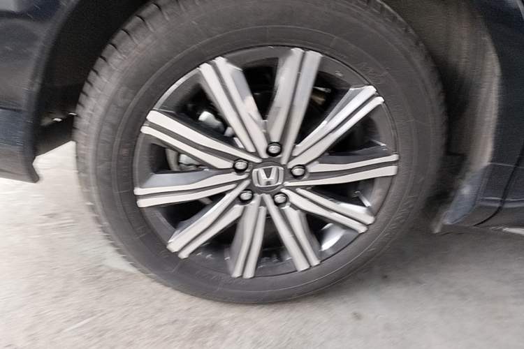 Used Honda Odyssey 2024 2.0L eHEV Sharp & Smart Edition Right Rear Wheel Hub