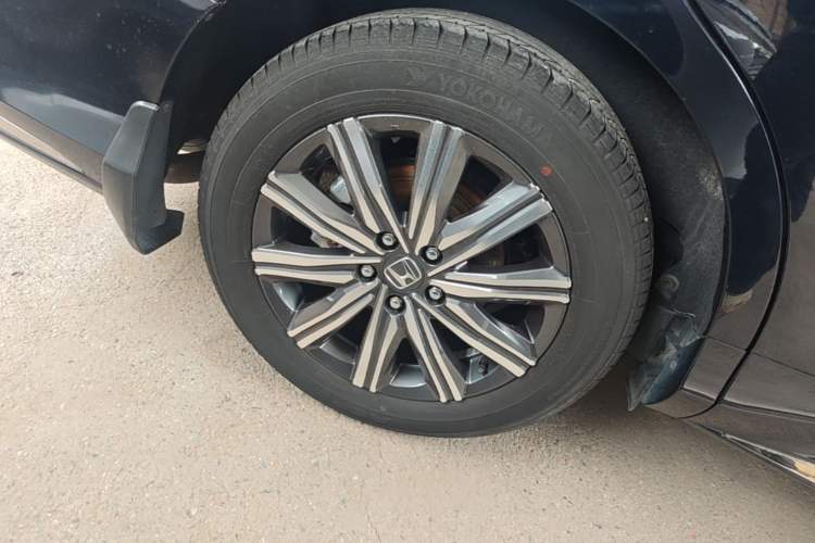 Used Honda Odyssey 2024 2.0L eHEV Sharp & Enjoy Edition Right Rear Wheel Hub